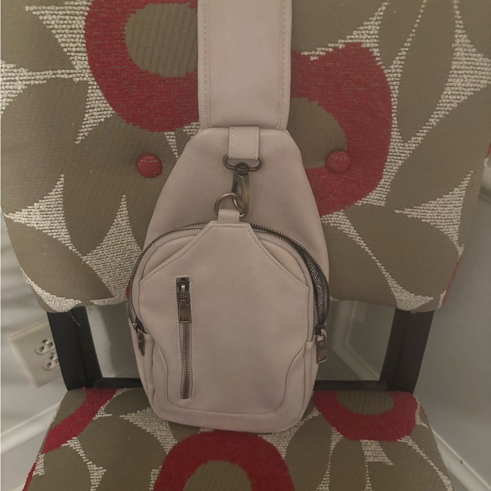 Antik Kraft Cream Sling Bag